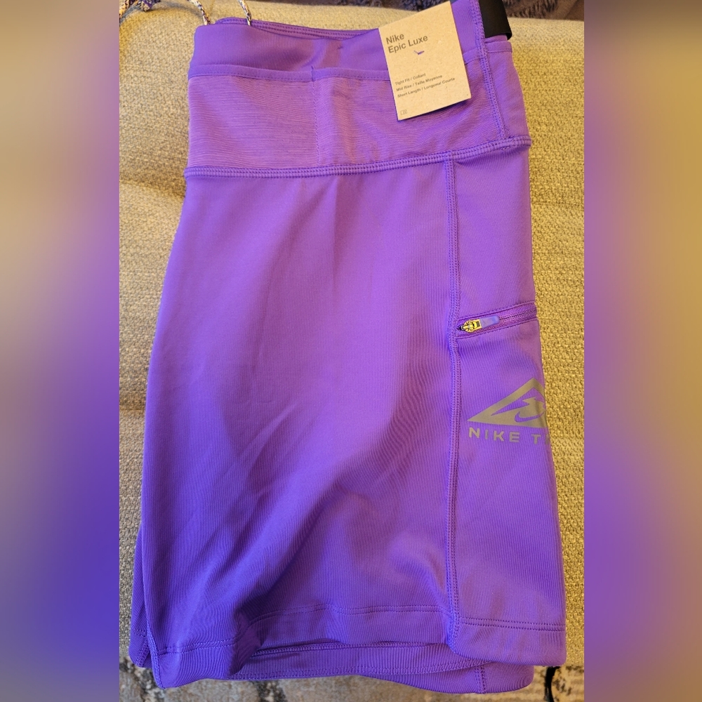 Nike Epic Luxe mid rise shorts